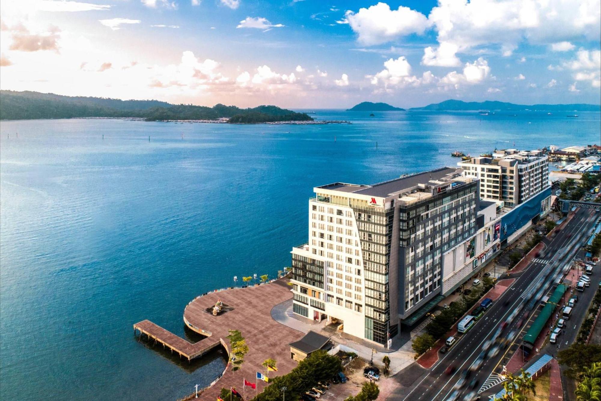 Kota Kinabalu Marriott Hotel Exterior foto The hotel in 2019